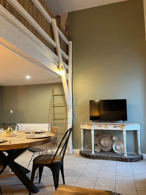 Malo, Duplex Bord De Mer Acces Direct Plage En Rdc 敦刻尔克 外观 照片